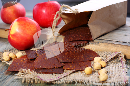 Image of Apple fruit and paste.