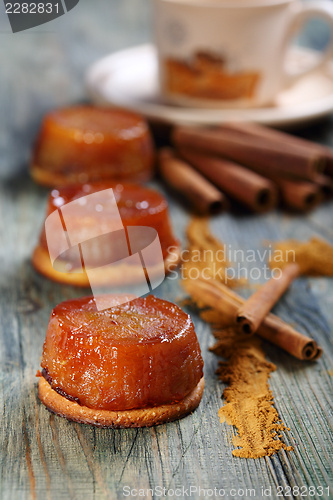 Image of Apple tarte tatin with cinnamon.