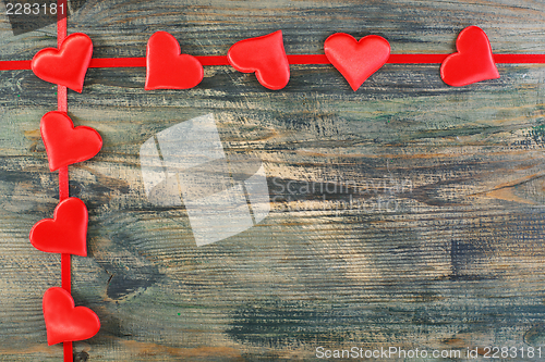 Image of Garland of red hearts.