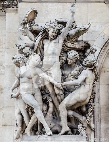 Image of La Danse, sculpture on the facade of the Paris Opera