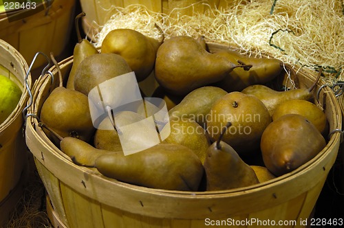 Image of Pears on basket