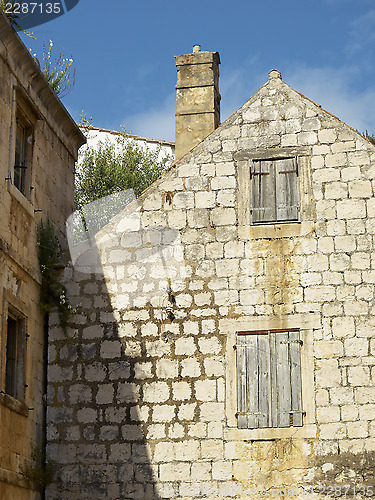 Image of abandoned house