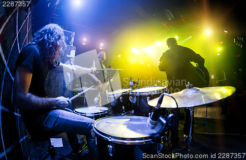 Image of musicians play on stage