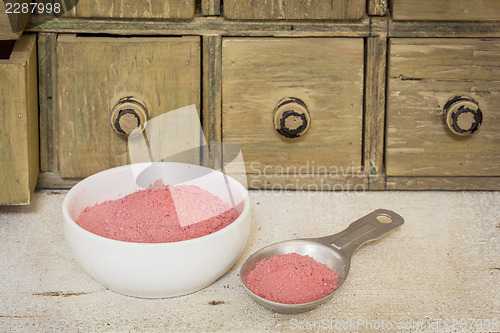 Image of yumberry fruit powder