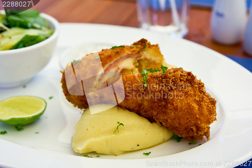 Image of Chicken Cordon bleu