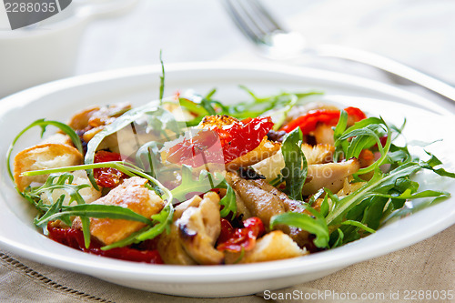 Image of Chicken with sundried tomato and rocket salad