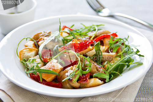 Image of Chicken with sundried tomato and rocket salad