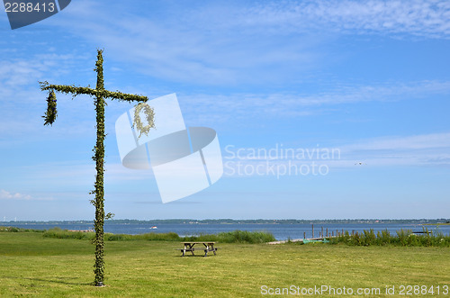 Image of May pole 