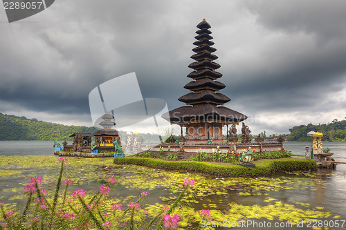 Image of Ulun Danu Temple