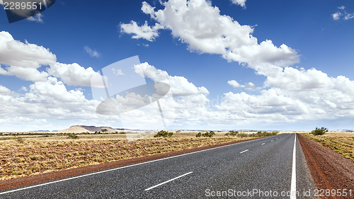 Image of road to horizon