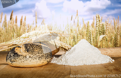 Image of Bread and wheat cereal crops