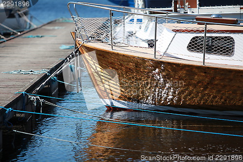 Image of boat   at the pier  