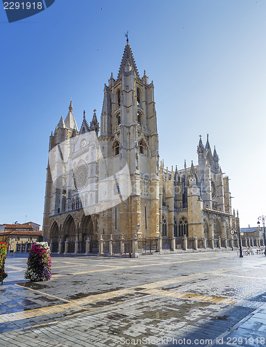 Image of cathedral of Leon