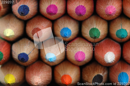 Image of heap of pencils