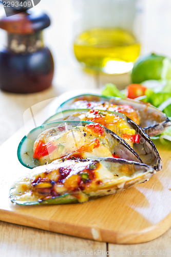 Image of Baked Mussel with cheese