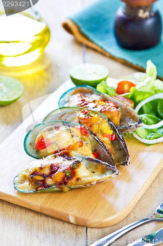 Image of Baked Mussel with cheese