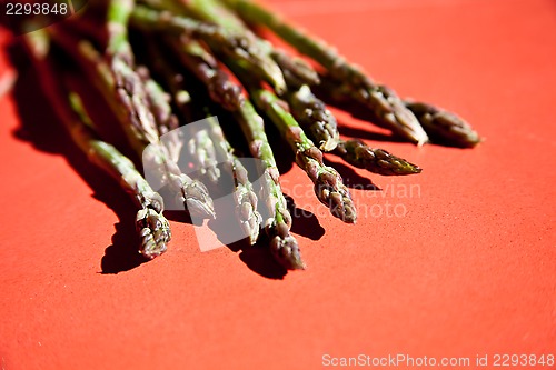 Image of bunch of fresh green asparagus
