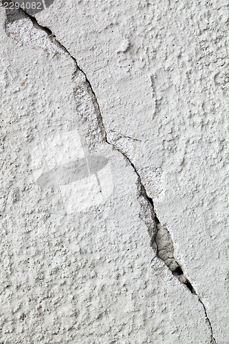 Image of  crack