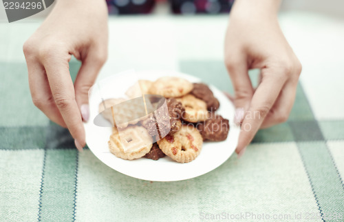 Image of Cookie on a table