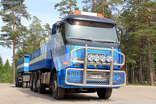 Image of Sisu 18E630 Truck and Trailer