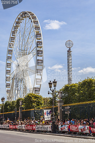 Image of Spectators of Le Tour de France in Paris