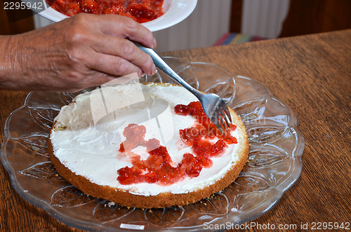 Image of Making strawberry cake 1