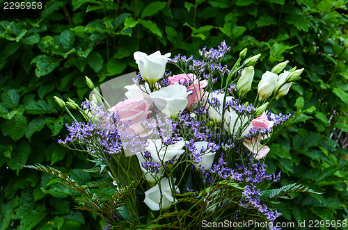 Image of Bouquet of flowers