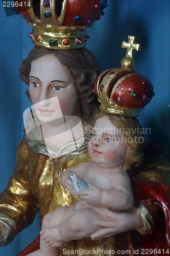 Image of Blessed Virgin Mary with baby Jesus