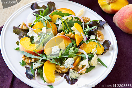 Image of Peach with Blue cheese and Rocket salad