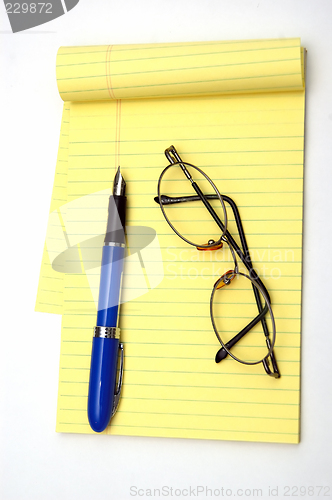 Image of Notepad and pen