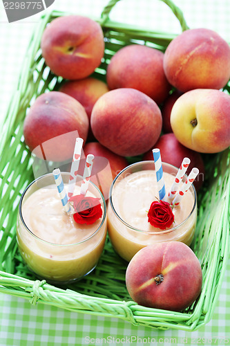 Image of peach smoothie 