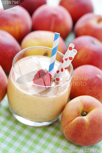 Image of peach smoothie 