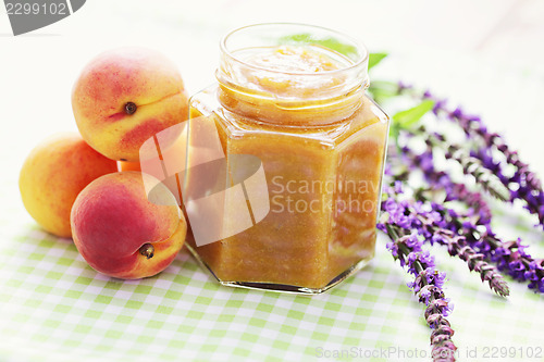 Image of apricot jam