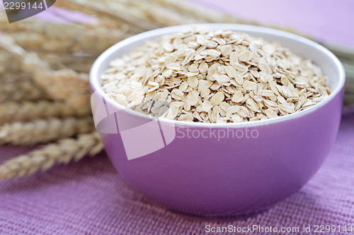 Image of bowl of oats