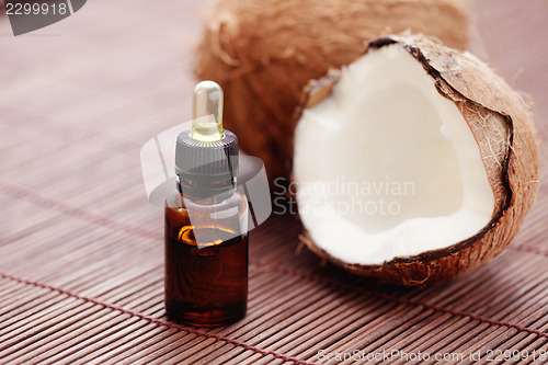 Image of coconut essential oil