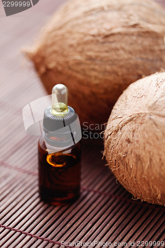 Image of coconut essential oil