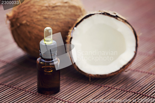 Image of coconut essential oil