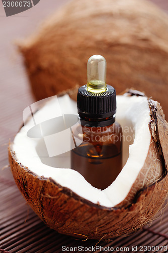 Image of coconut essential oil