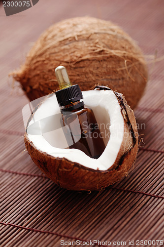 Image of coconut essential oil
