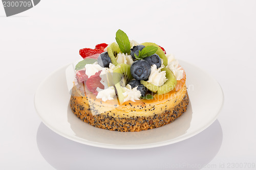Image of Cheesecake, strawberry, blueberry and kiwi