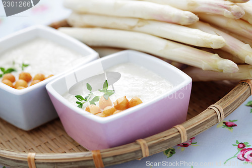 Image of cream of asparagus soup