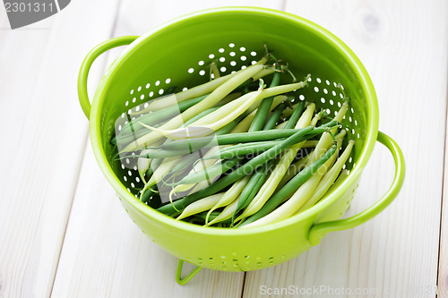 Image of green and yellow beans