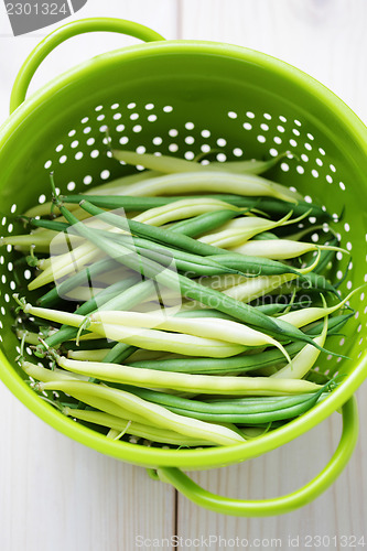 Image of green and yellow beans