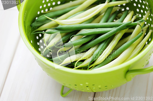 Image of green and yellow beans