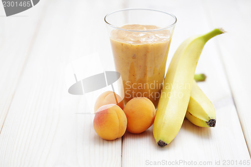 Image of banana and apricot shake