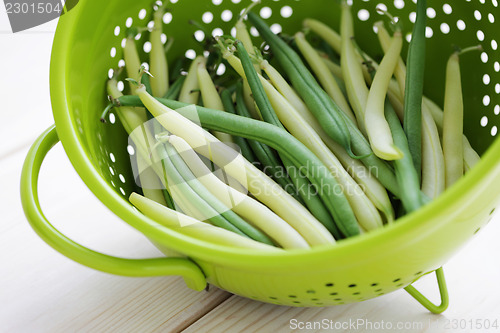 Image of green and yellow beans