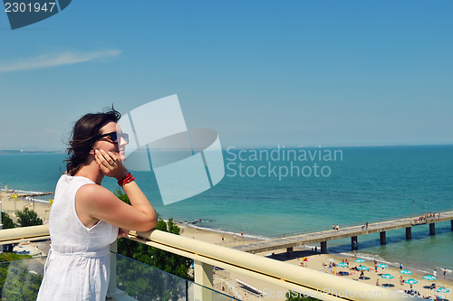 Image of happy woman outdoor