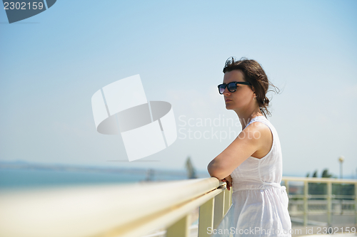 Image of happy woman outdoor