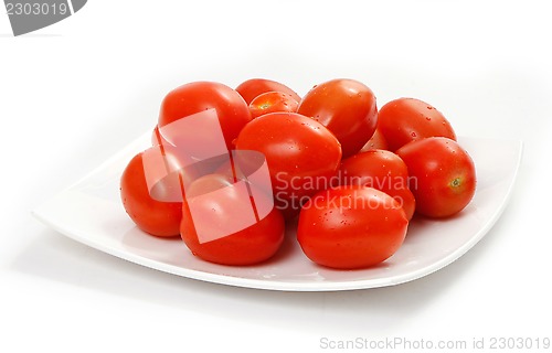 Image of fresh red tomatoes
