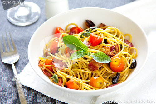 Image of Spaghetti with bacon and dried chilli